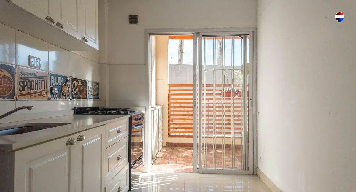 VENTA PH DUPLEX  3 AMB MONTE CASTRO 3