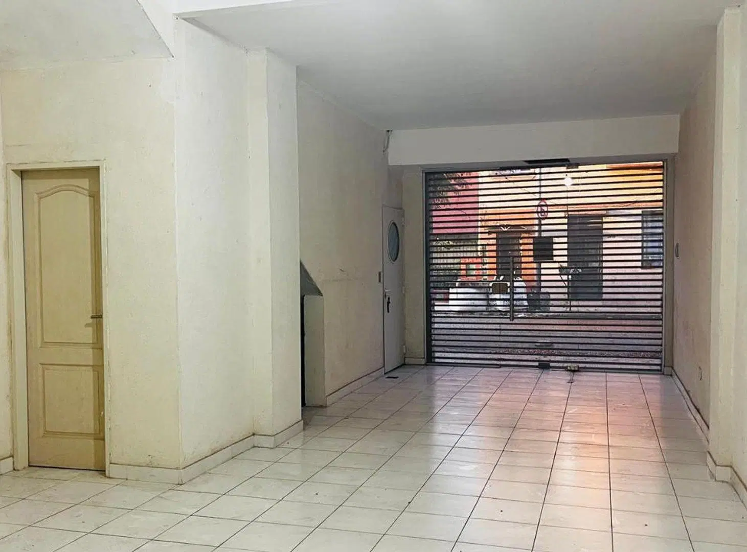 VENTA LOCAL COMERCIAL 50 M2 LANUS CENTRO 2