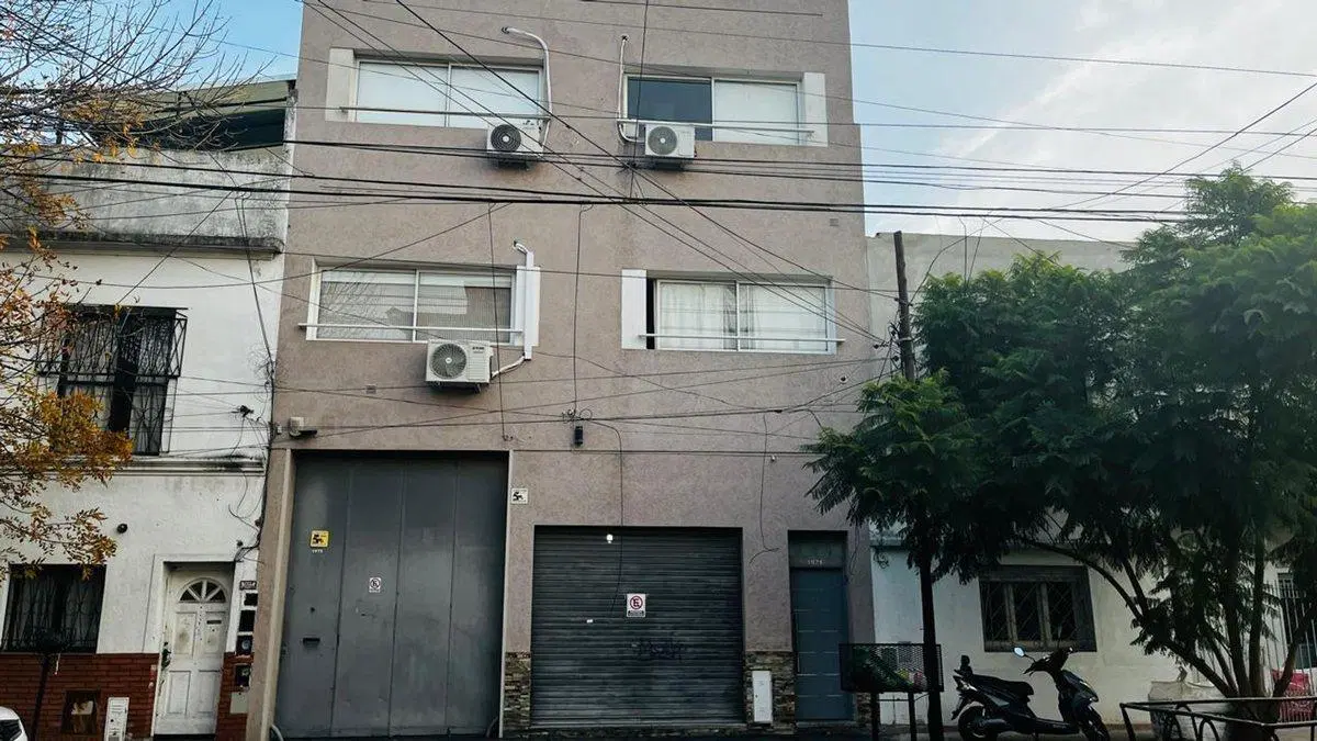 VENTA LOCAL COMERCIAL 50 M2 LANUS CENTRO 4