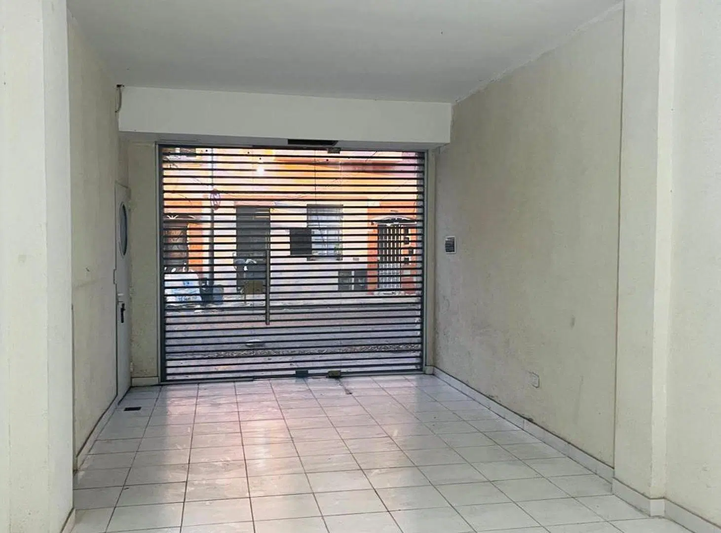 VENTA LOCAL COMERCIAL 50 M2 LANUS CENTRO 5