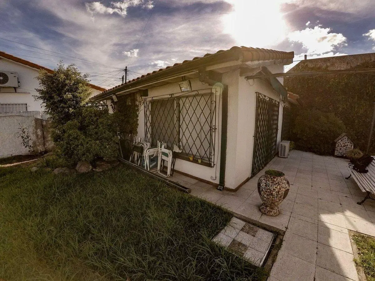 CASA 3 AMB CON PILETA Y QUINCHO QUILMES OESTE 3