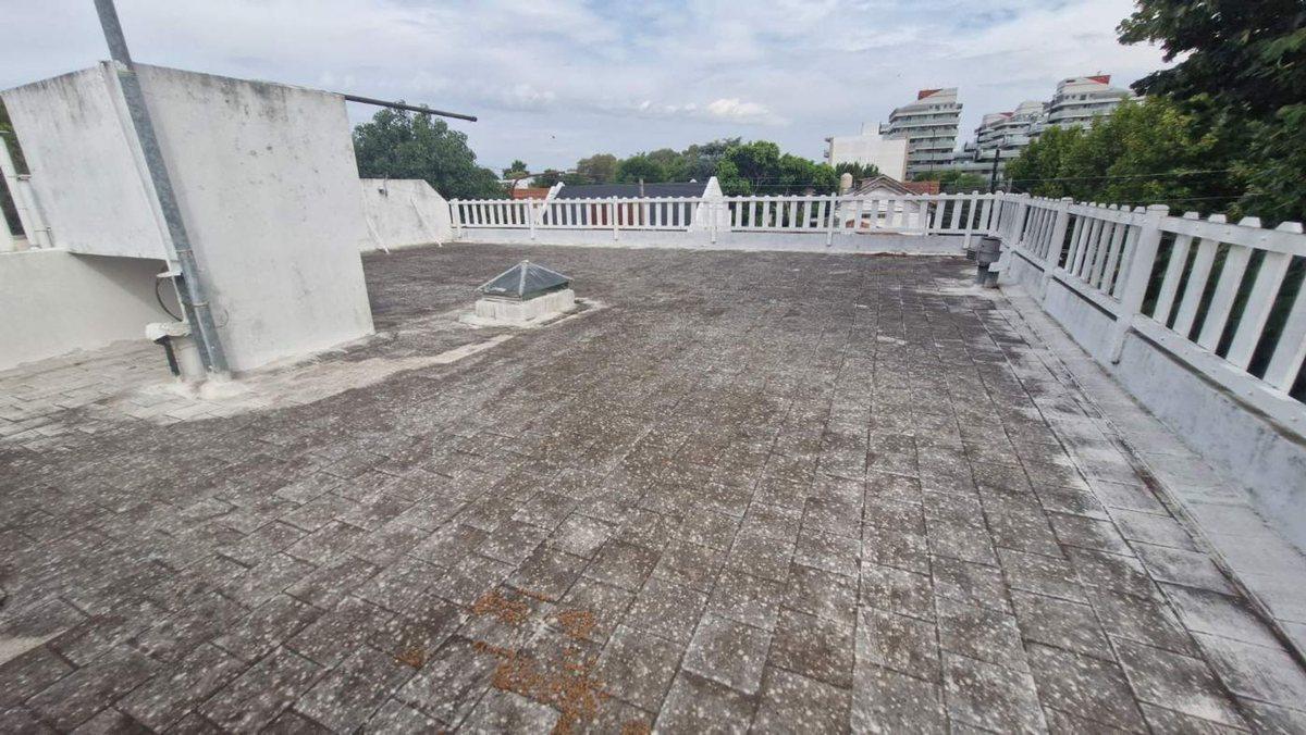 VENTA PH CASA EN P. ALTA CON TERRAZA Y COCHERA