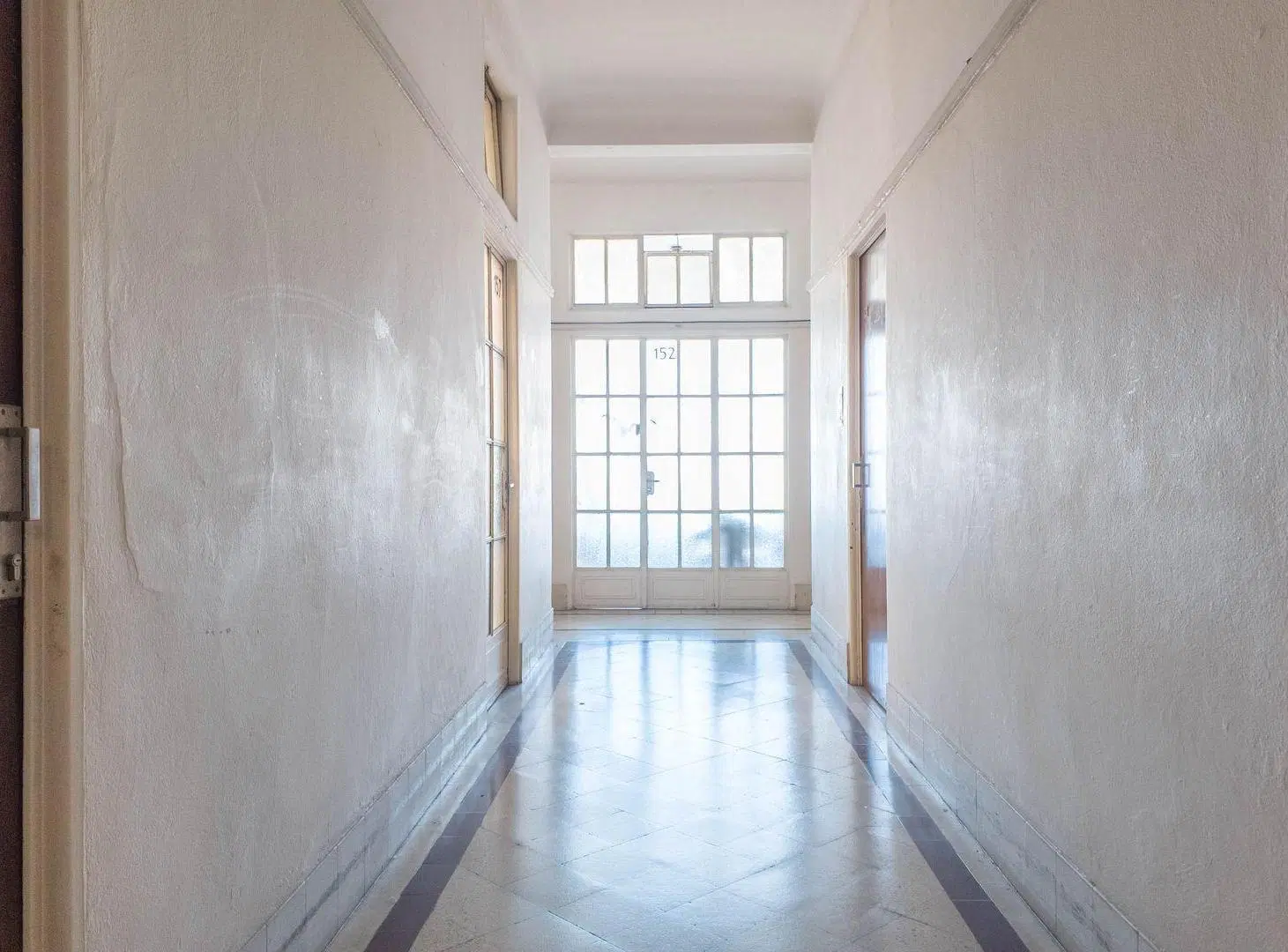 VENTA  OFICINA  DISTINGUIDA PALACIO BAROLO 5