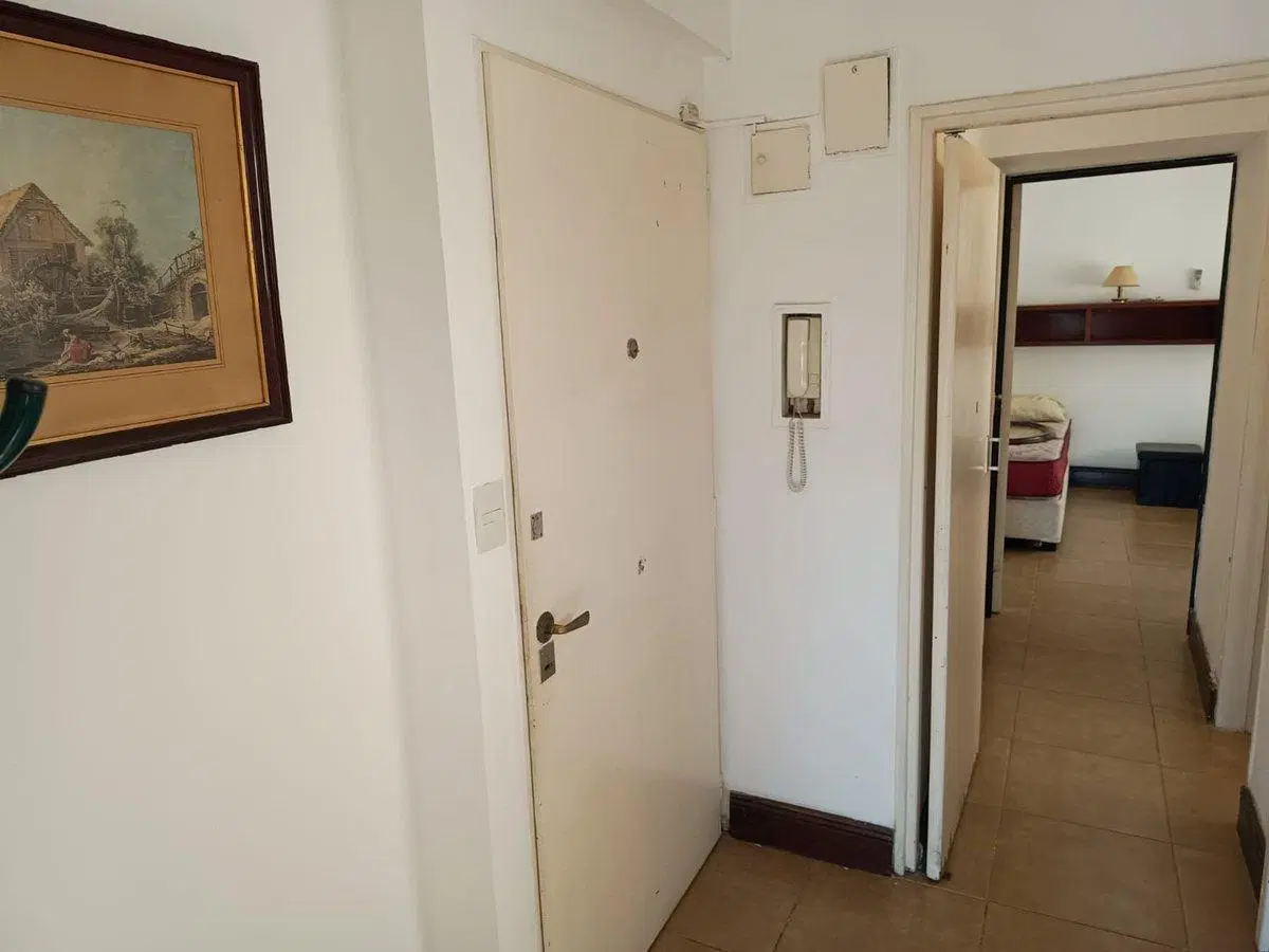 VENTA DEPTO 2 AMB CON BALCON RETIRO 4