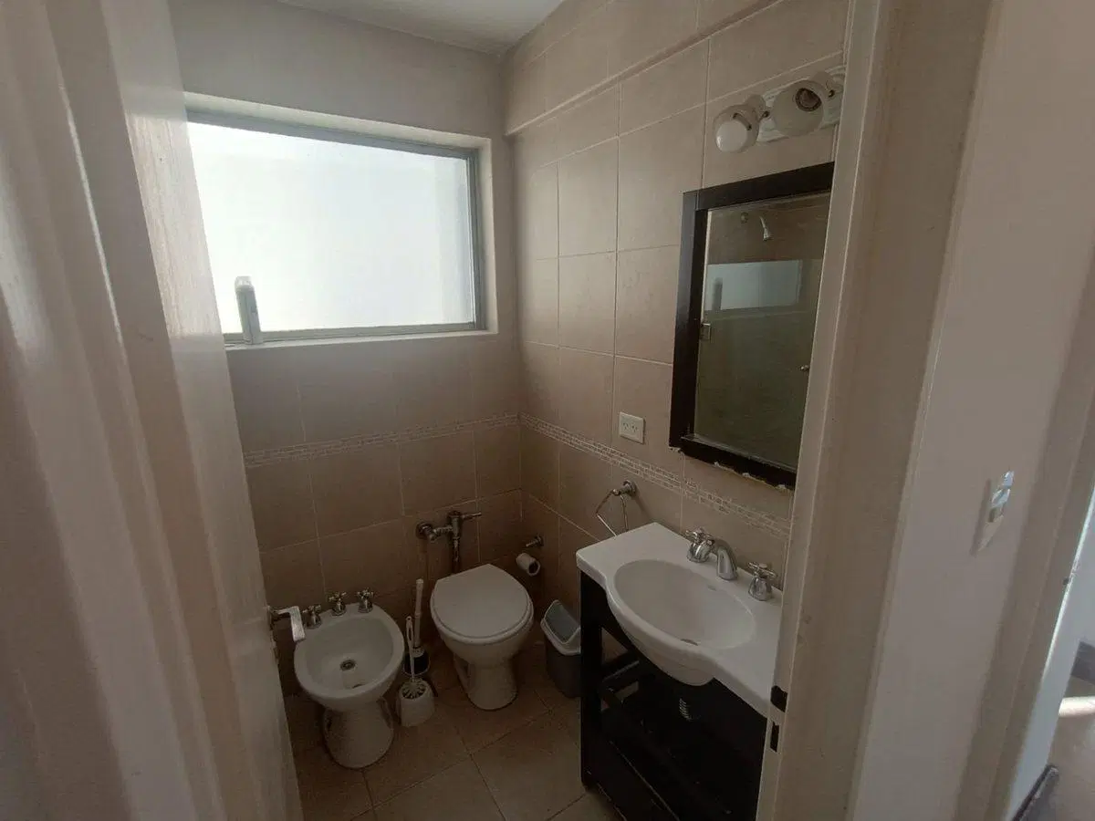 VENTA DEPTO 2 AMB CON BALCON RETIRO 3