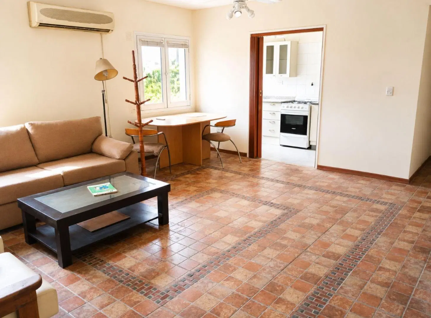 VENTA DEPARTAMENTO  3 HABIENTES MONTSERRAT 2