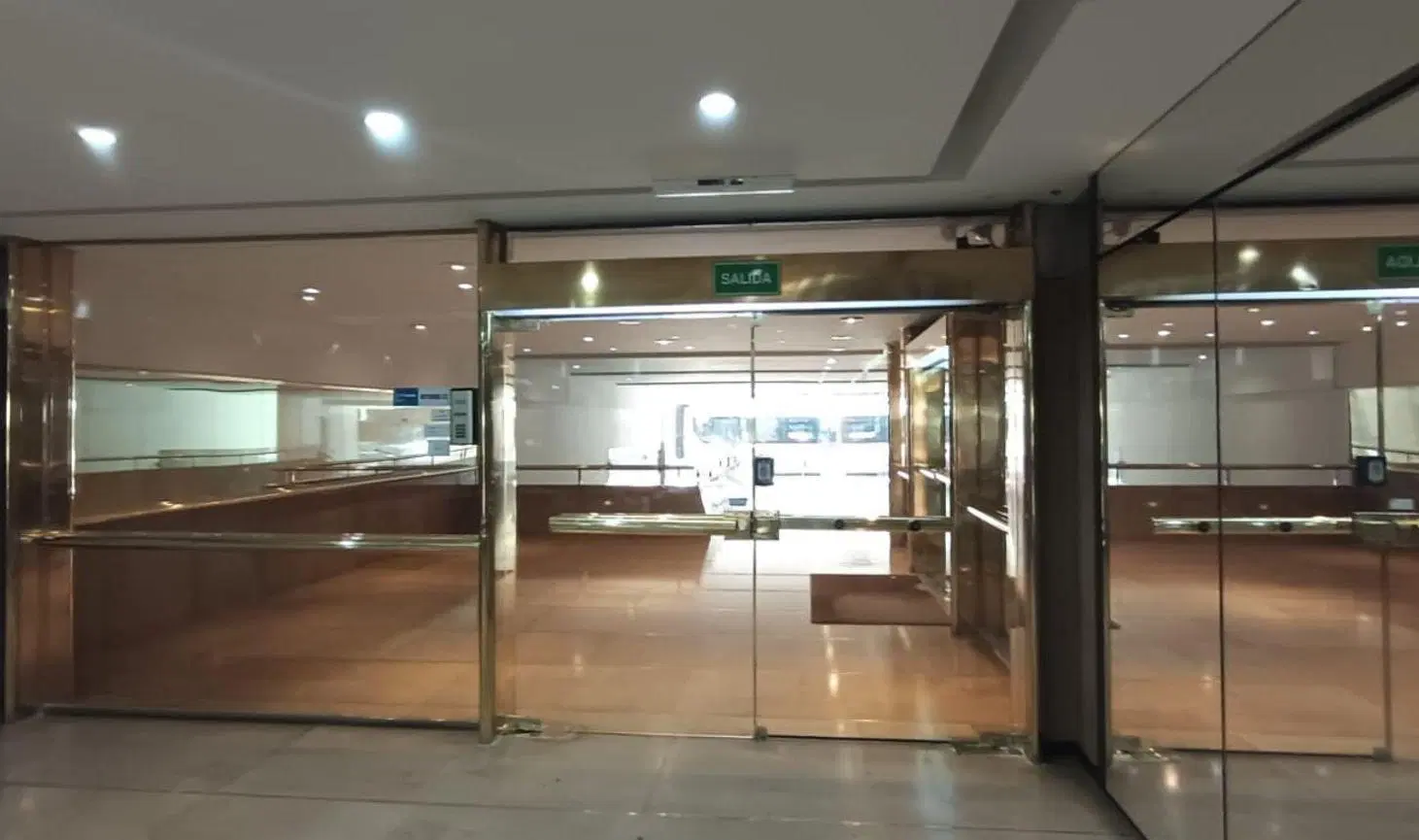 VENTA COCHERA CUBIERTA RECOLETA GRAN OPORTUNIDAD 4