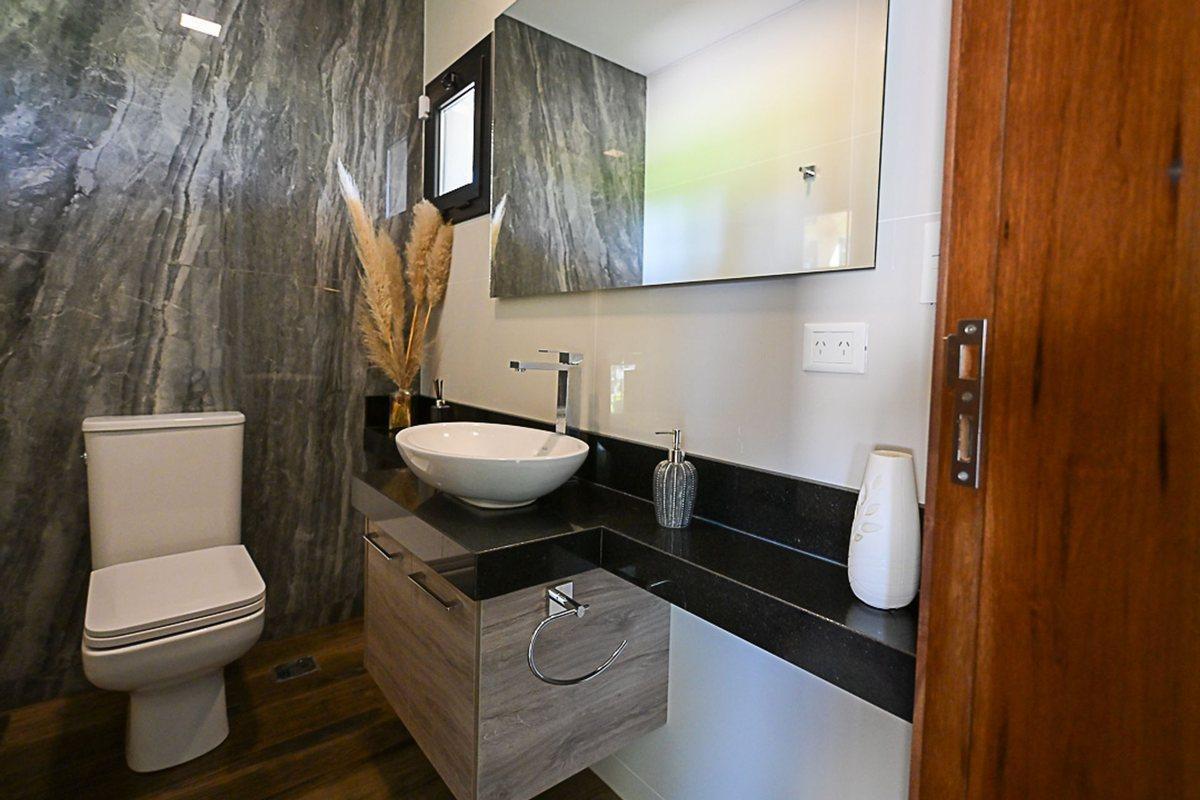 Foto de CASA EN VENTA AREA 60 5 AMB BARRIO LA VICTORIA, imagen 4