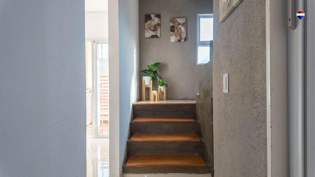 Foto de VENTA PH DUPLEX 3 AMB MONTE CASTRO, imagen 4