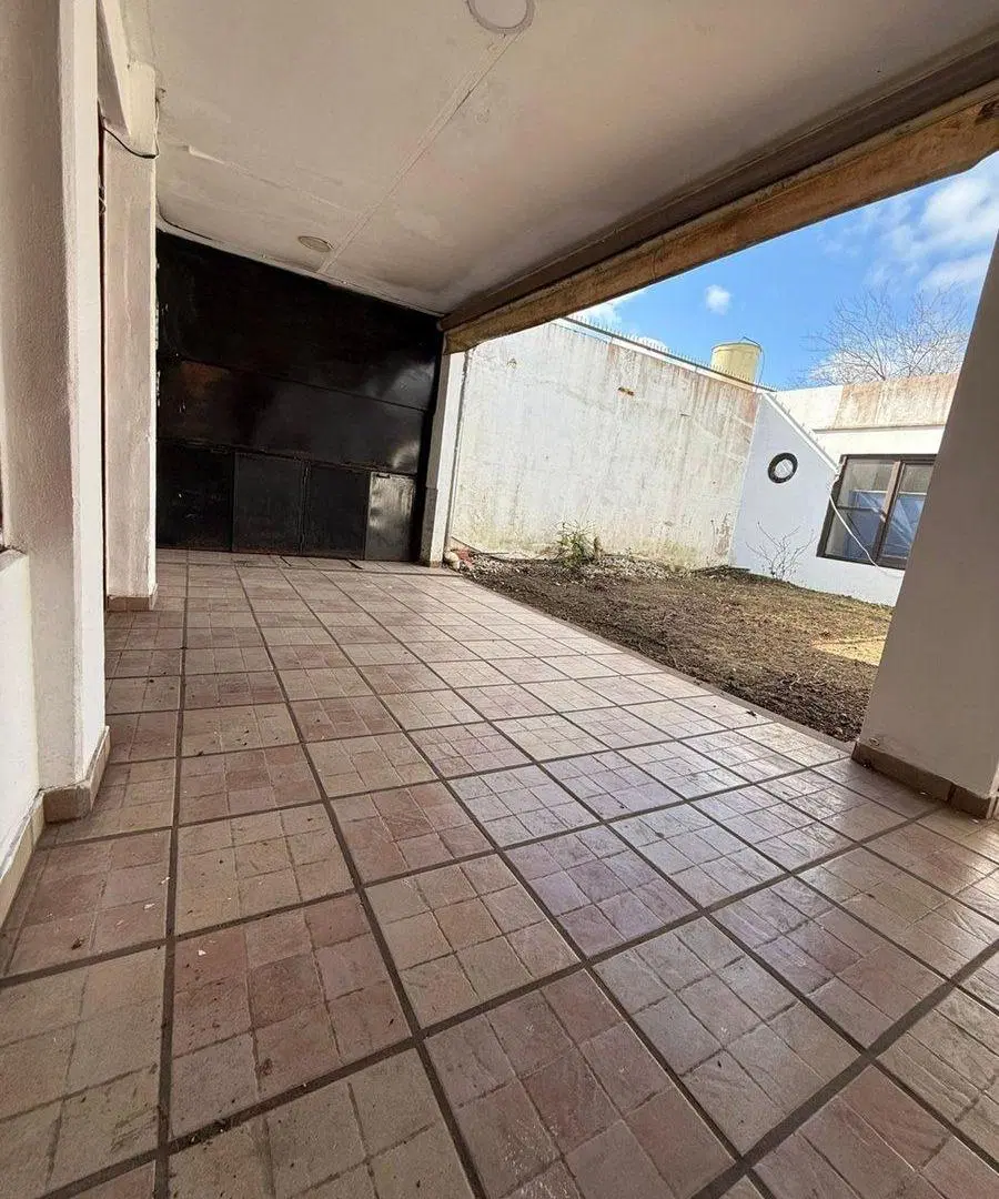 Casa 5 ambientes en venta en ezpeleta, quilmes 3