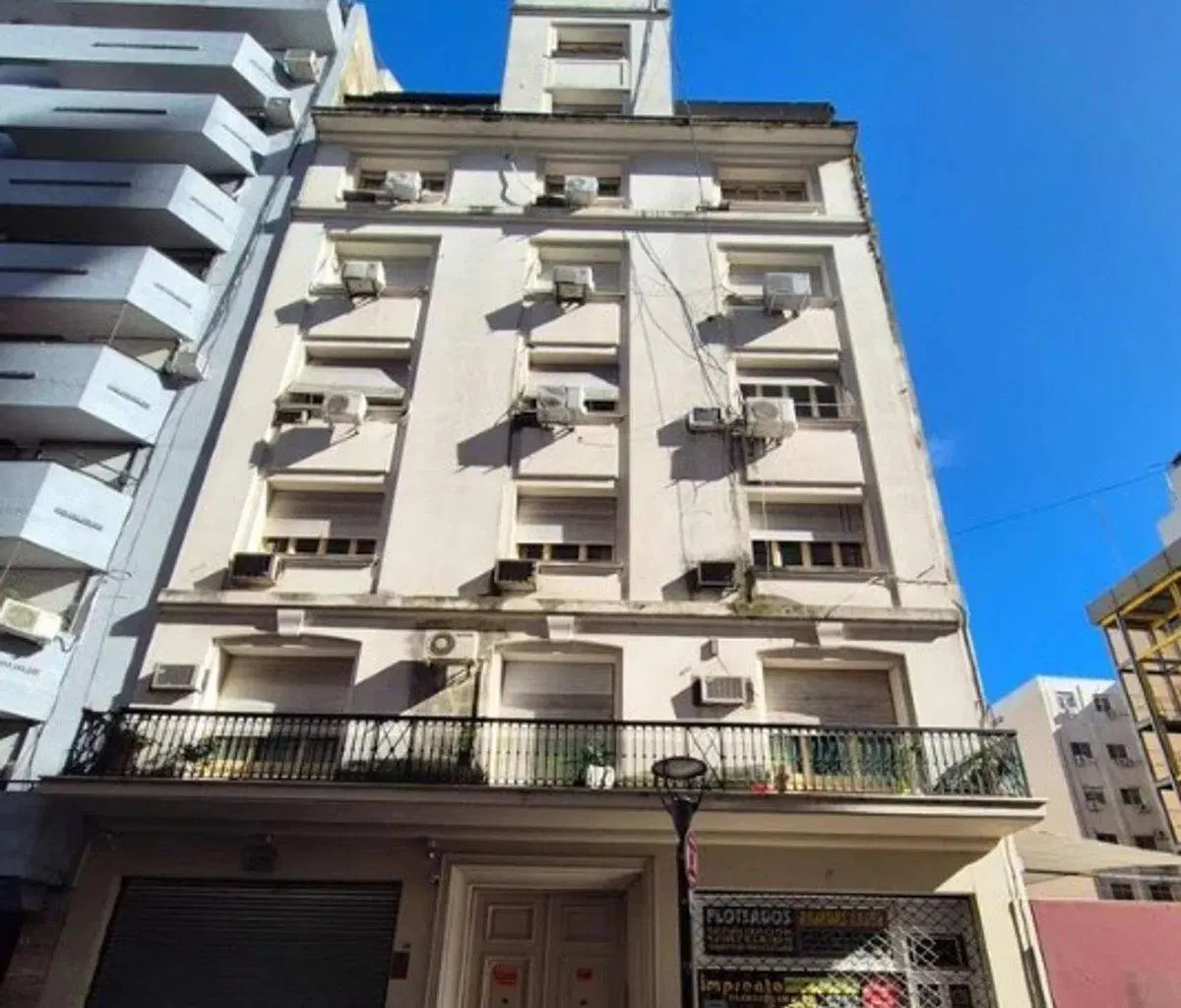DEPTO 7MO PISO 4 AMB CON DEPENDENDENCIA MONSERRAT 4