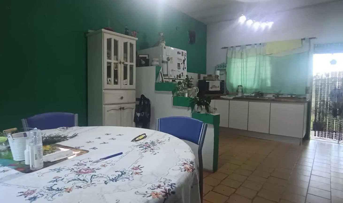 VENTA LANUS CASA 3 AMB PATIO EXCELENTE LOTE 4