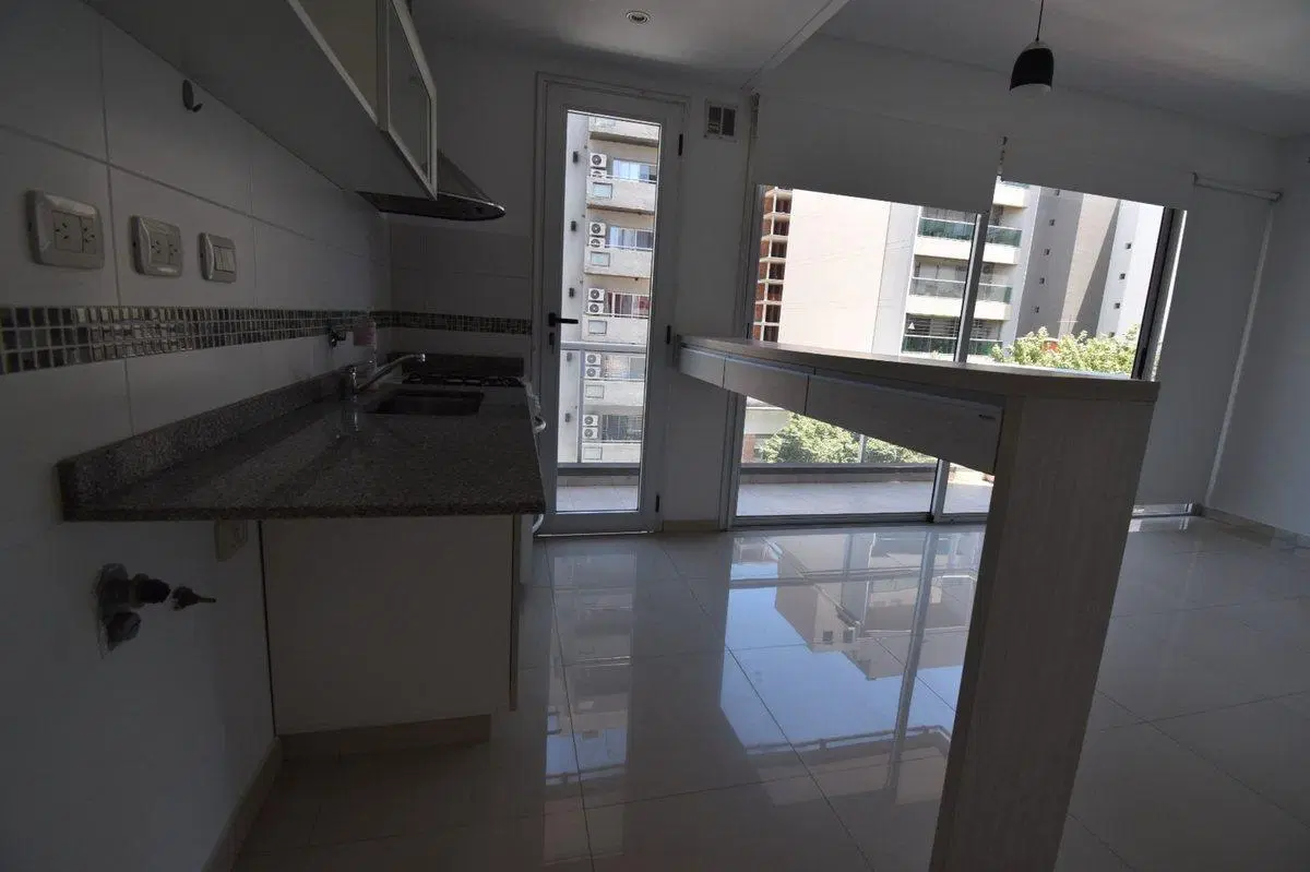 VENTA DPTO 2 AMB CON COCHERA QUILMES CENTRO 2