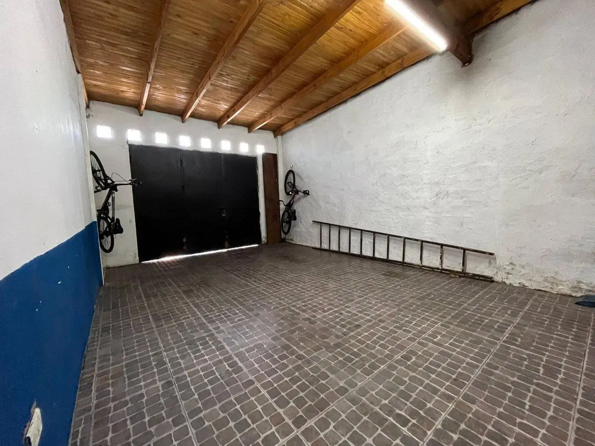CASA VENTA 5 AMB GARAGE APTA CRÉDITO BURZACO 2