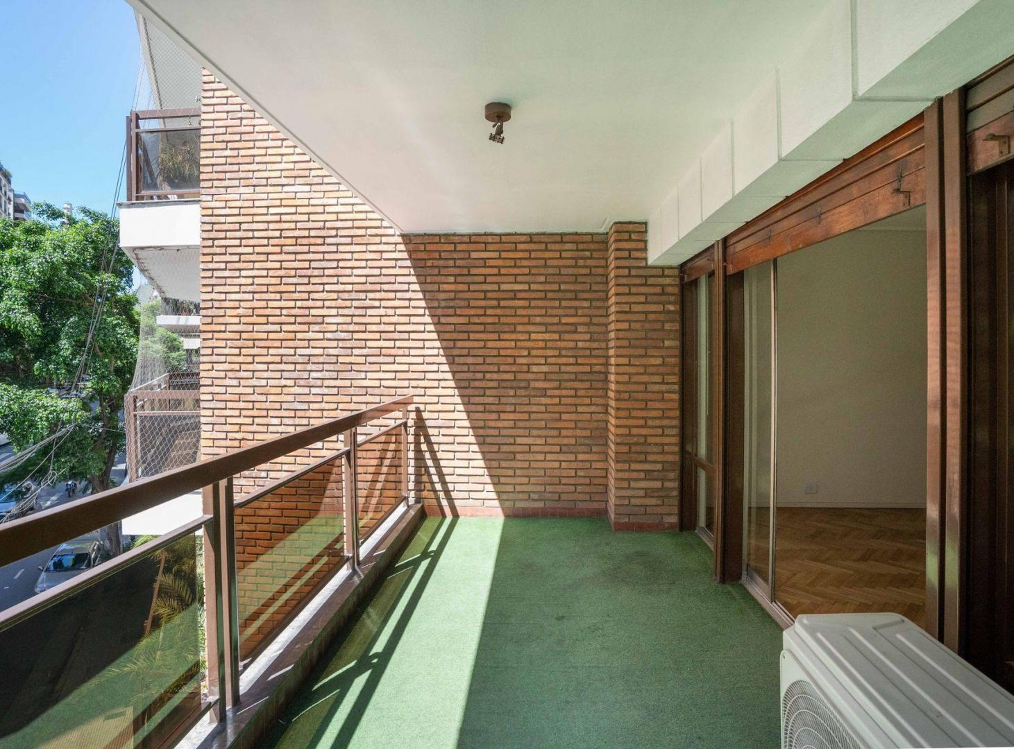 Foto de VENTA ELEGANTE SEMIPISO 4 AMB RECOLETA, imagen 5