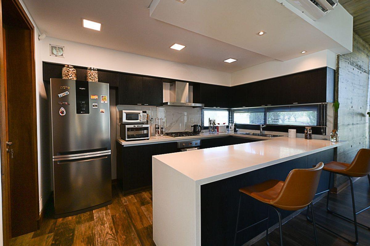 Foto de CASA EN VENTA AREA 60 5 AMB BARRIO LA VICTORIA, imagen 1