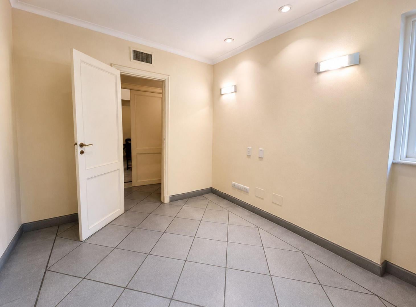 Foto de Dto de Categoría de 4 Ambientes 109 m² CABA, imagen 1