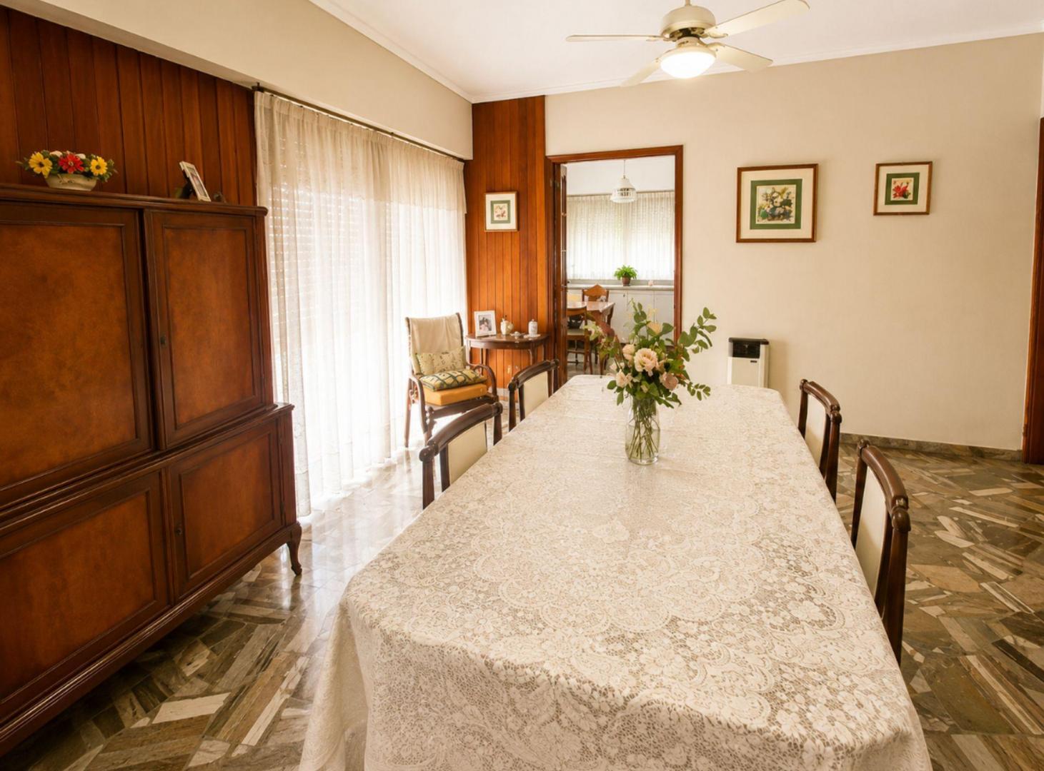 Foto de VENTA PH CASA EN P. ALTA CON TERRAZA Y COCHERA, imagen 3