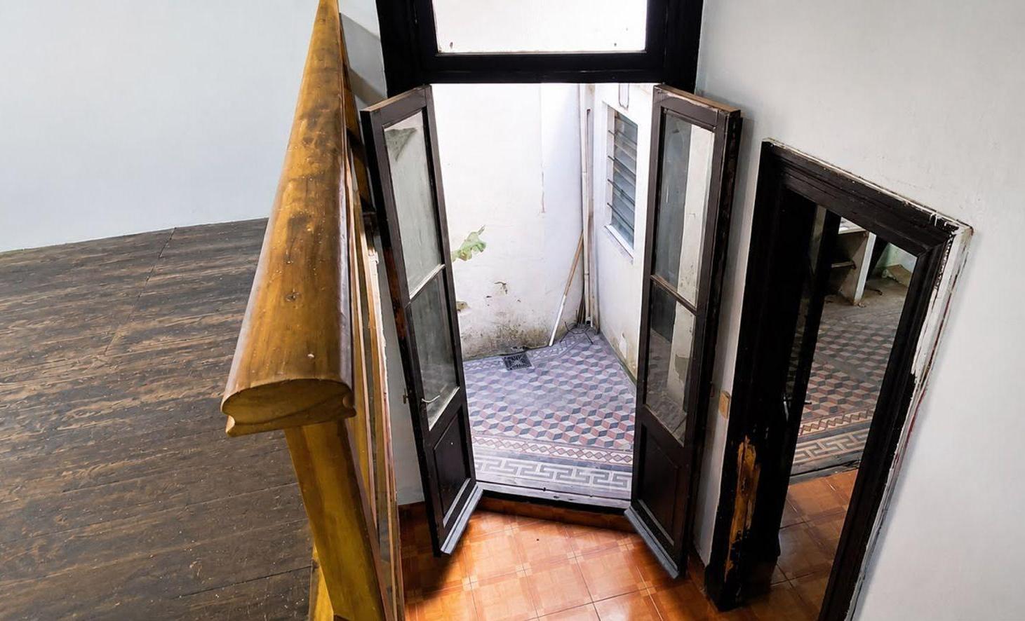 Foto de VENTA PH 2 AMB A RECICLAR UBICACION ESTRATEGICA, imagen 2