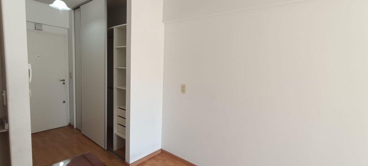 Foto de VENTA DEPARTAMENTO BALCON COCHERA PILETA MUNRO, imagen 1