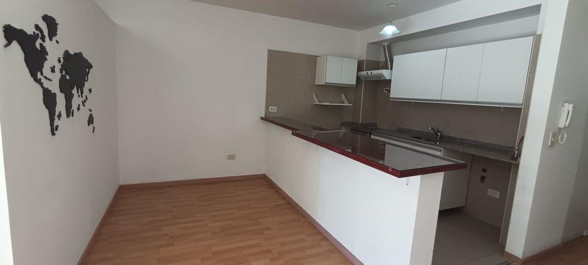 Foto de VENTA DEPARTAMENTO BALCON COCHERA PILETA MUNRO, imagen 4