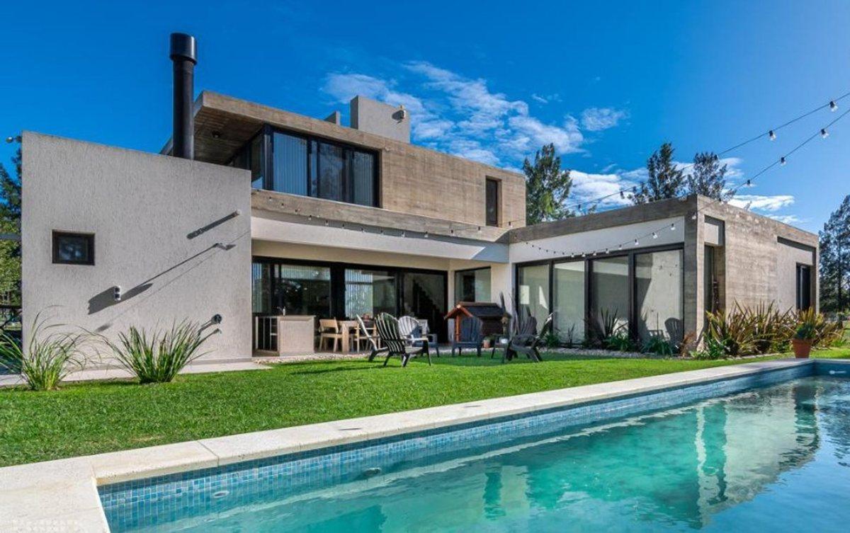 Foto de CASA EN VENTA AREA 60 5 AMB BARRIO LA VICTORIA, imagen 3