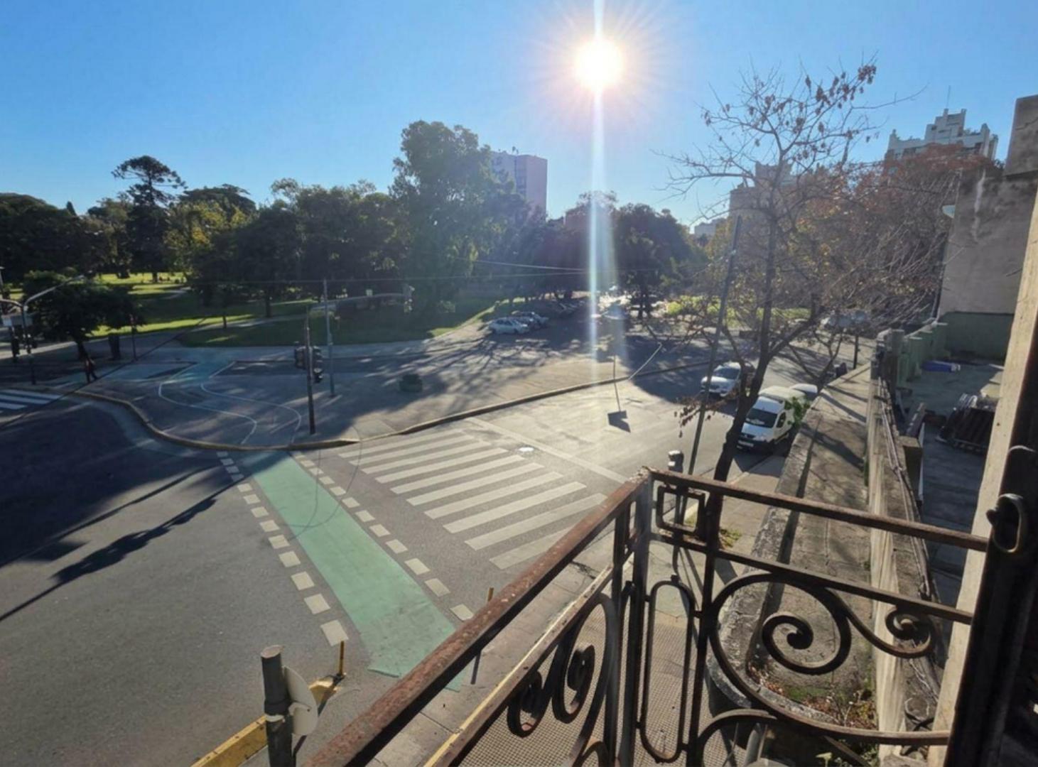 Foto de VENTA PH 7 AMB BARRACAS S/EXPENSAS A RECICLAR, imagen 3