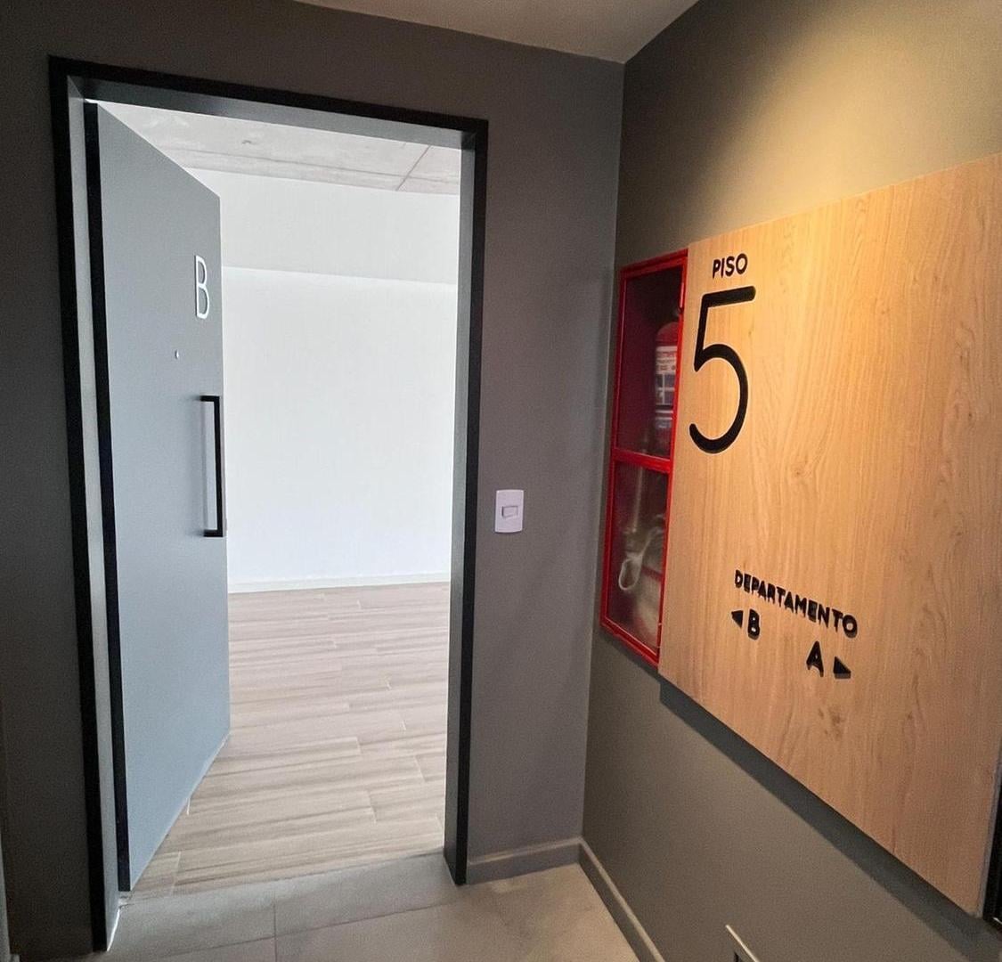 Foto de VENTA MONOAMB AL FRENTE SAN TELMO A ESTRENAR, imagen 2