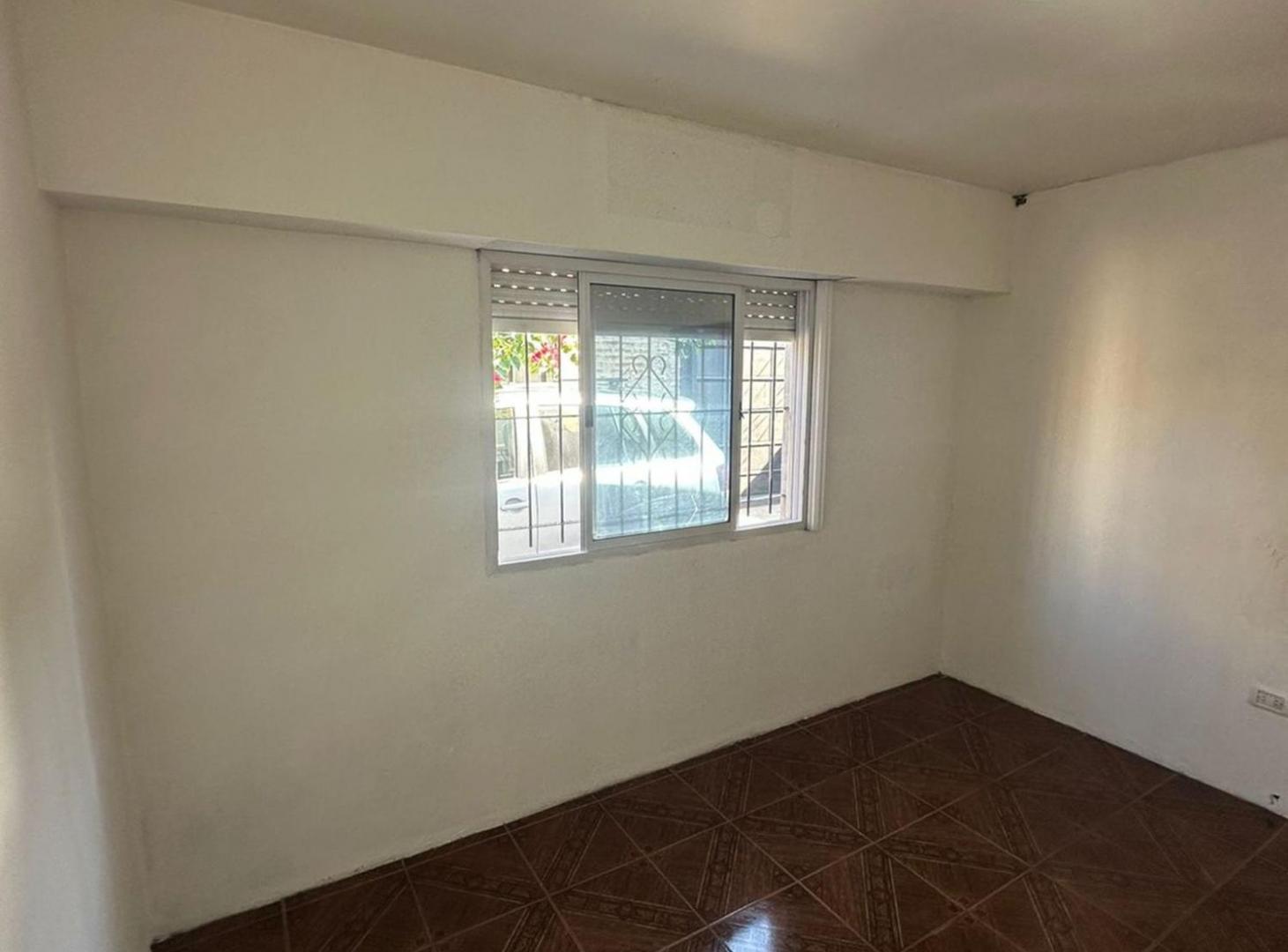 Foto de CASA 3 AMB EN SOLANO APTO CRÉDITO- PATIO/COCHERA, imagen 4
