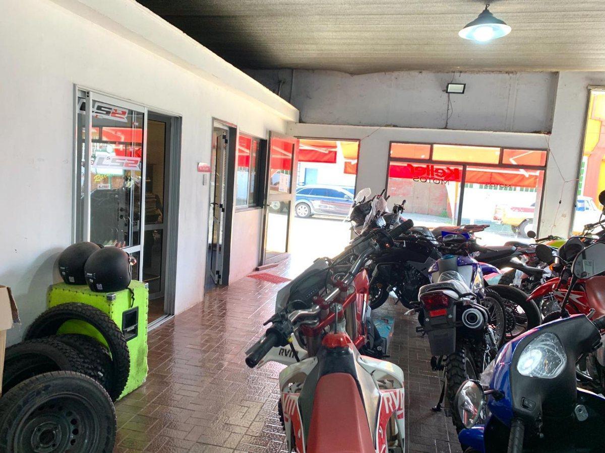 Foto de VENTA LOCAL COMERCIAL GALPON 25 DE MAYO BS AS, imagen 3
