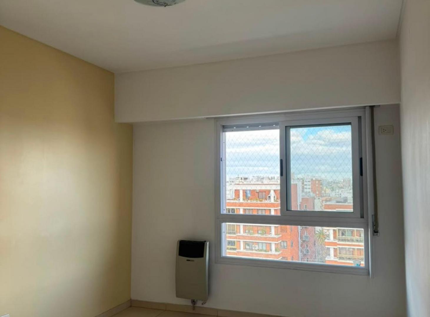 Foto de DEPTO 4 AMBIENTES PISO ALTO 2 COCHERAS EXCELENTE, imagen 4