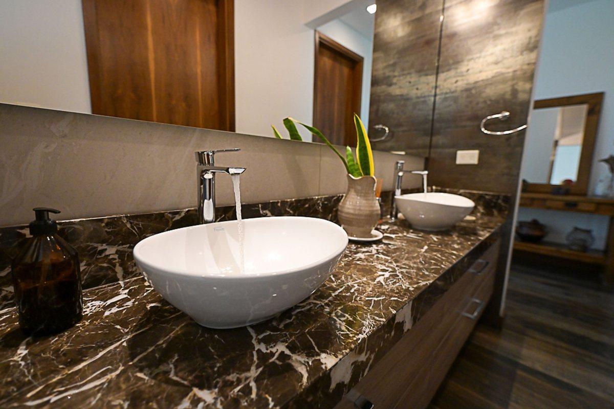 Foto de CASA EN VENTA AREA 60 5 AMB BARRIO LA VICTORIA, imagen 3