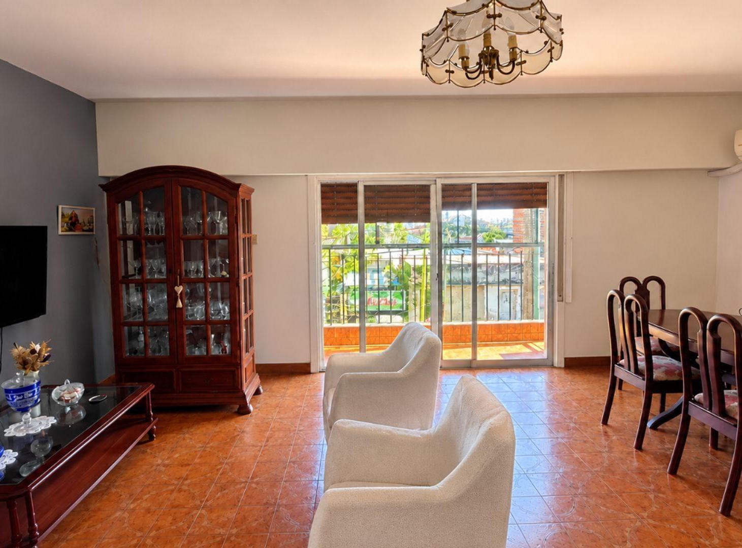 Foto de VENTA BLOQUE CASA PH GARAGE COMERCIO AVELLANEDA, imagen 2
