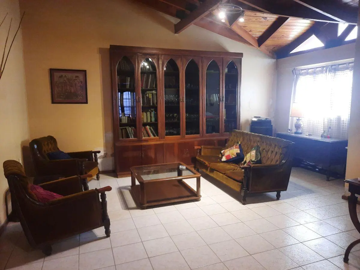 Casa con 258 m² de terreno y 3 dormitorios en venta en Las Cañas 1