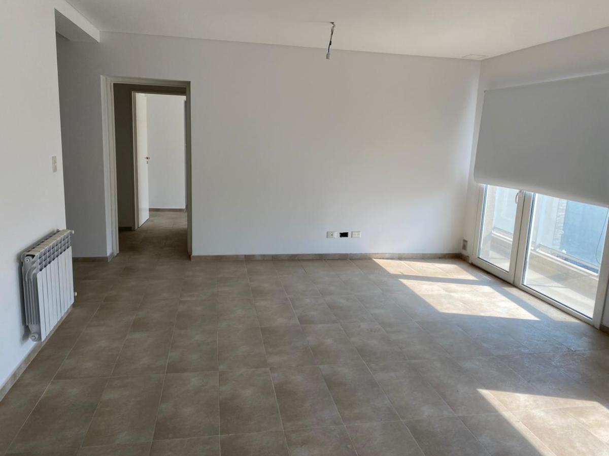 Departamento de 2 Dorm. en Venta - Cipoletti 2