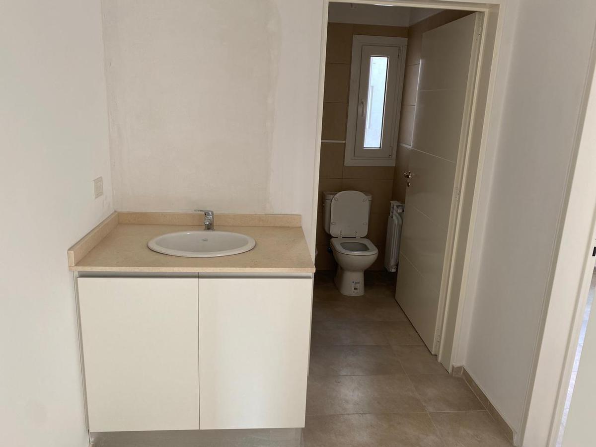 Departamento de 2 Dorm. en Venta - Cipoletti 1