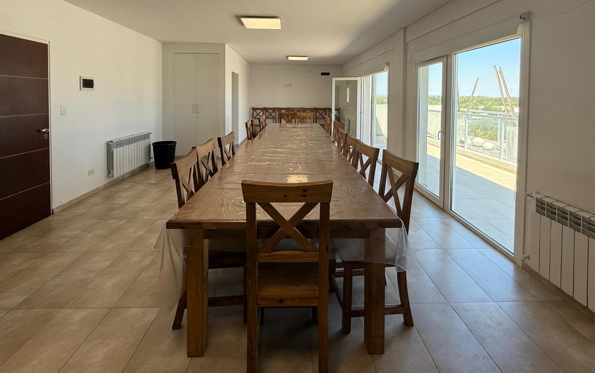 Departamento de 2 Dorm. en Venta - Cipoletti 4