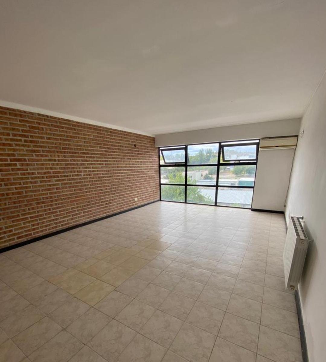 Monoambiente Leloir - Apto Profesional con Cochera 4