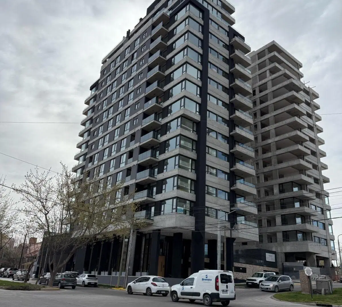 Departamento de 2 dormitorios con cochera- Neuquen 2