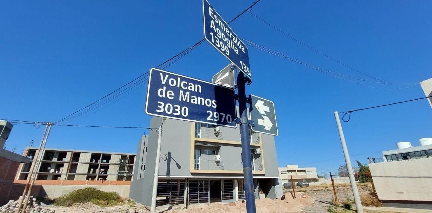 Departamento de 3 Dormitorios con dos cocheras