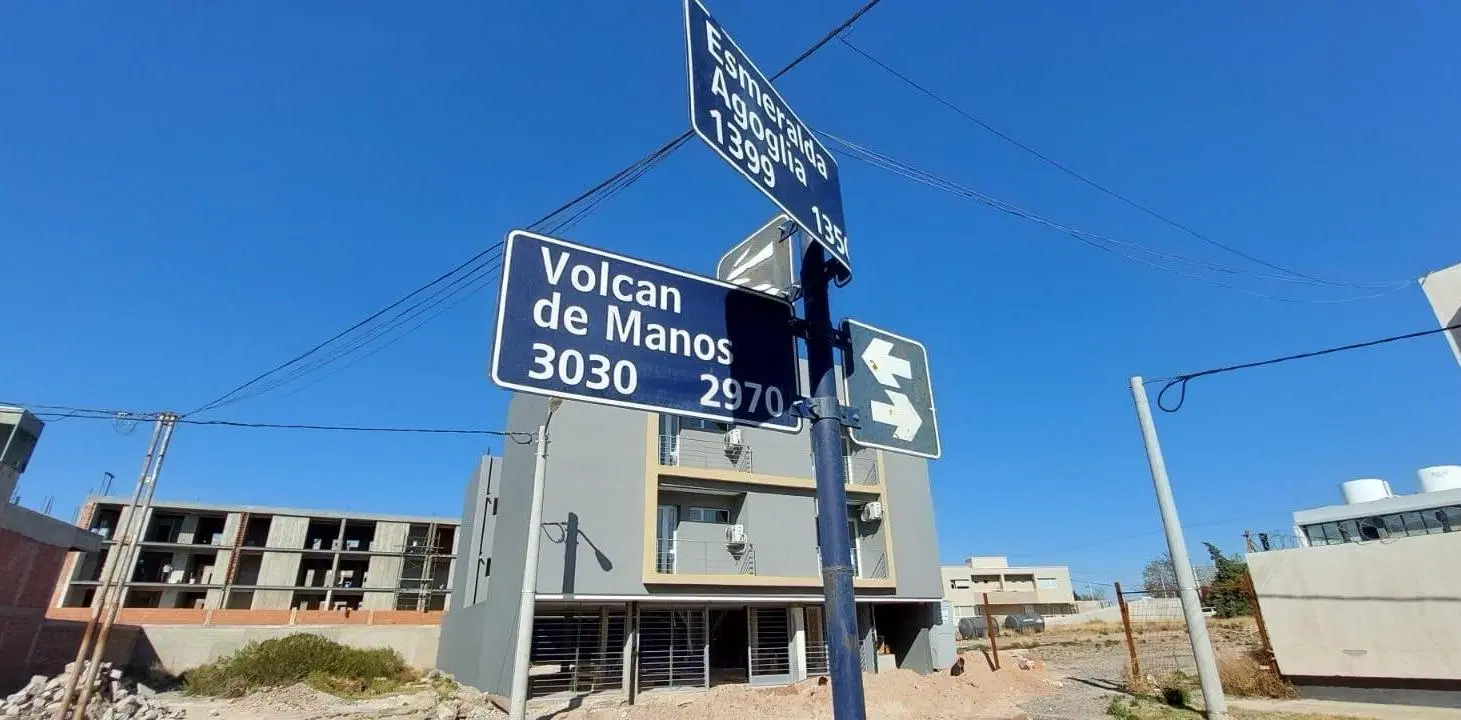 Departamento de 3 Dormitorios con dos cocheras 2