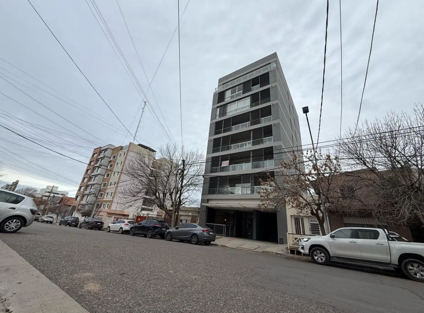 Departamento de 1 Dormitorio Totalmente Amoblado | Balcón Cerrado | Quincho y Solárium - Neuquén 2