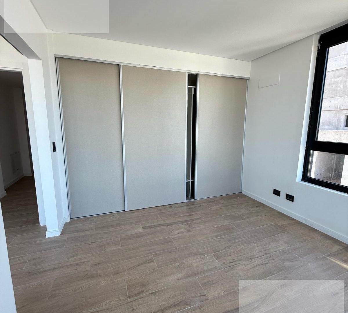 Foto de Semipiso de 3 dormitorios con dos cocheras - Santa Genoveva, imagen 5
