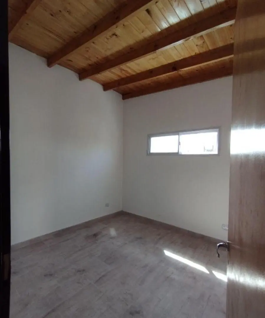 San Fernando, ALQUILER DEPARTAMENTO
Cómodo Depto. Primer piso Fondo 5