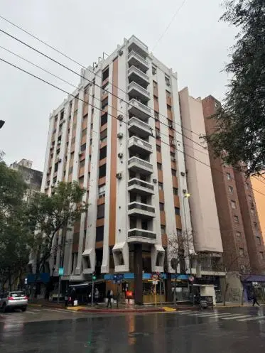 OPORTUNIDAD DE ALQUILAR!! FRENTE CAÑADA 3