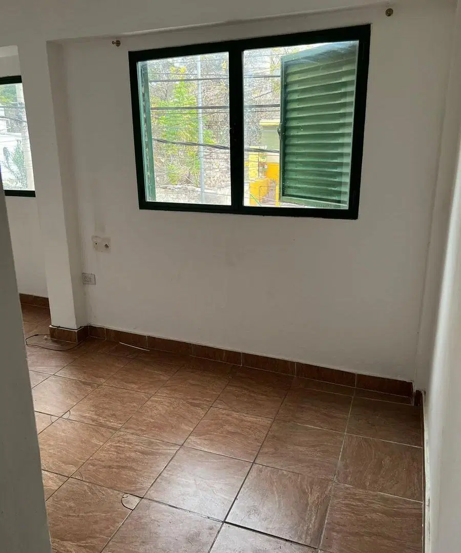 Departamento en Alberdi 4