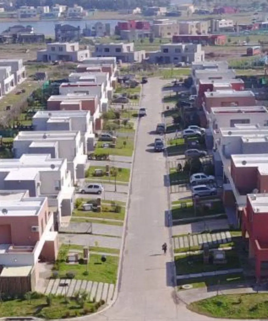 Oportunidad en Casas de Santa Ana Tigre 4