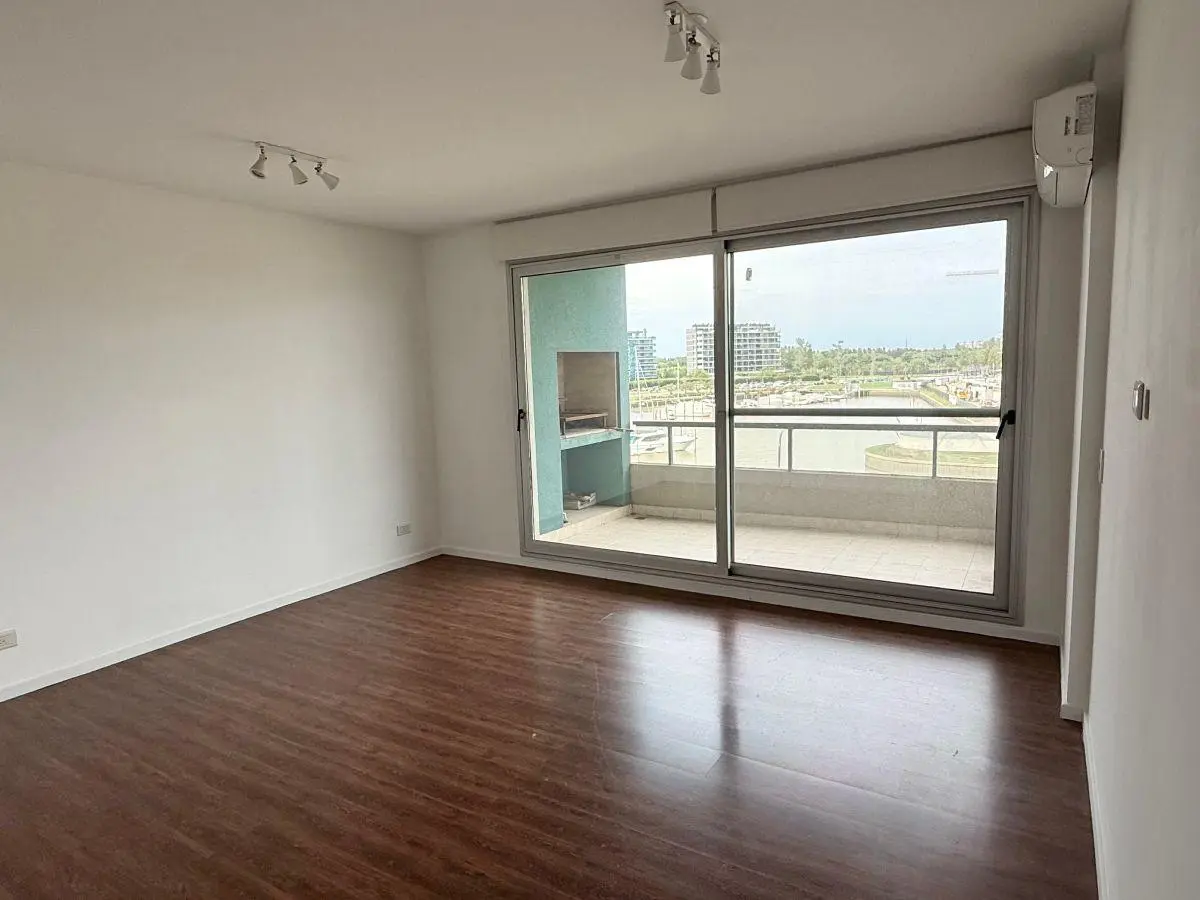 MUY LINDO DEPARTAMENTO EN ALQUILER CON MUY LINDA VISTA AL RIO EN NORDELTA! 2