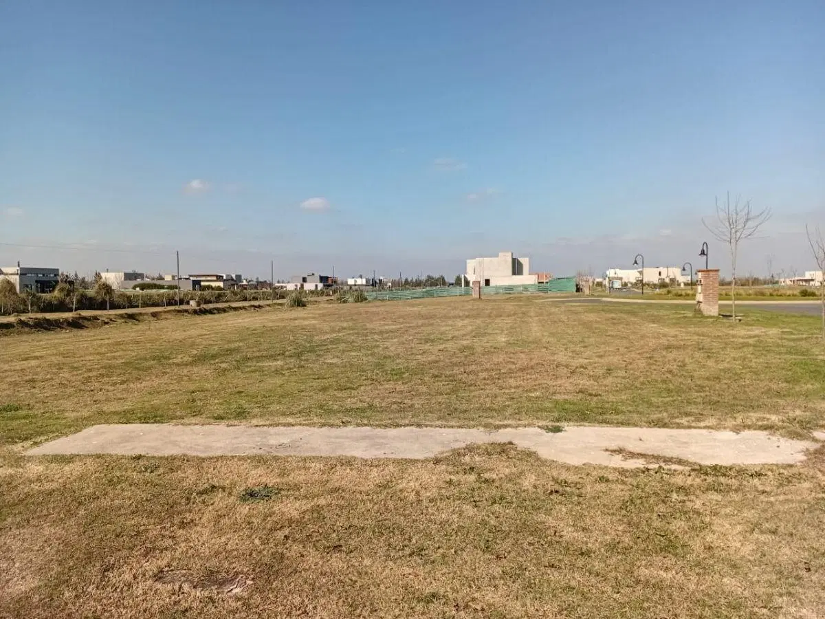 Lote en el Naudir escobar 2