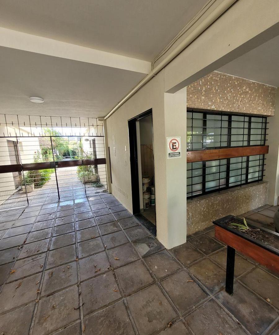 Foto de Venta ph departamento en Castelar sobre Sarmiento, imagen 2
